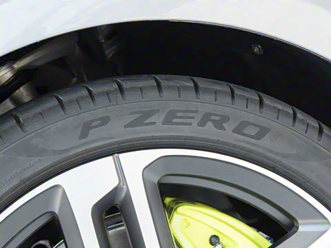 2025�� �ھ������ 75kWh Touring