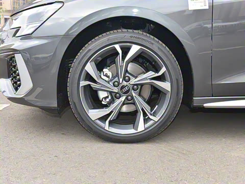 2022�� A3L Limousine 35 TFSI �����˶���