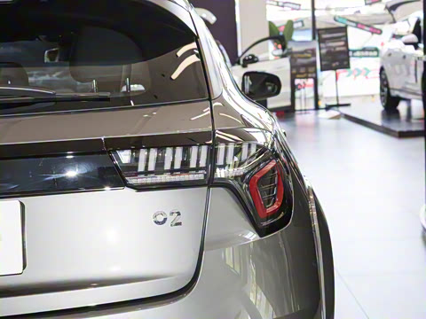 2022�� 2.0TD Plus