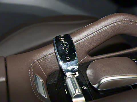 2020�� GLS 450 4MATIC ������