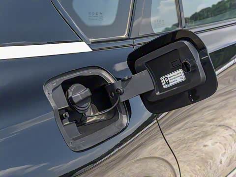 2025�� 2.0T ���а�