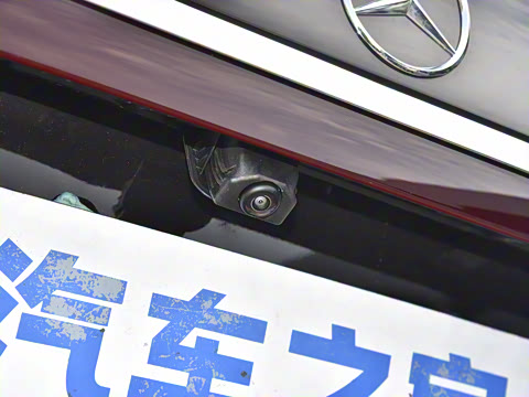 2025�� �Ŀ� E 300 L �����˶���