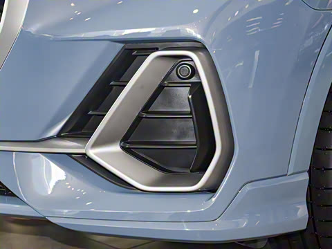 2023�� 40 TFSI RS�׼�ȼ����