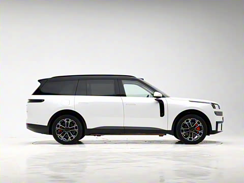 2025�� 2.0T Ultra