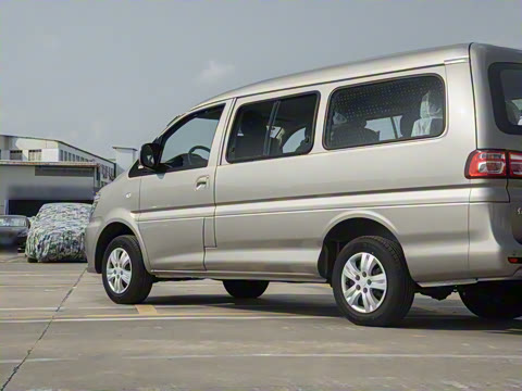 2025�� M5 1.6L ���������� 7��