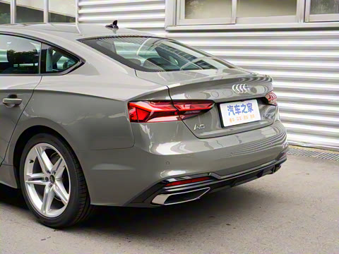 2025�� Sportback ��ذ� 40 TFSI ʱ�ж�����