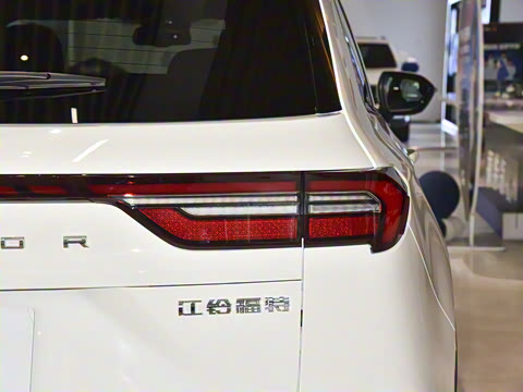 2023�� EcoBoost 225 ������PLUS 7����2/2/3��