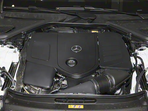 2025�� �Ŀ� E 300 L ������