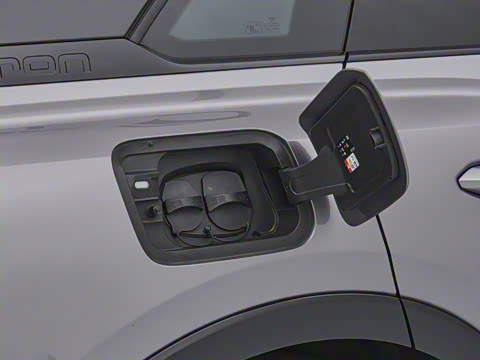 2023�� 50 e-tron quattro ��ҫ�� Ӱ��ʿ��