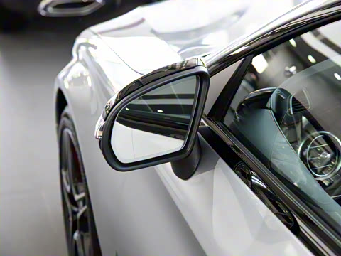 2022�� �Ŀ� C 260 ���ܳ�