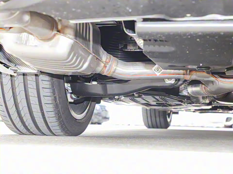 2022�� �Ŀ��� E 350 e L ���ʽ��϶����γ�