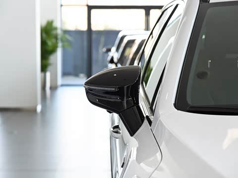 2020�� PHEV�˶���