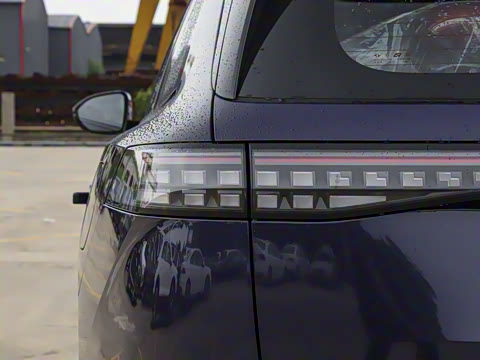 2025�� 210Ultra���Ȱ� 6��