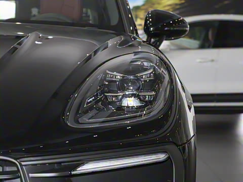 2025�� Macan 2.0T ���ΰ�