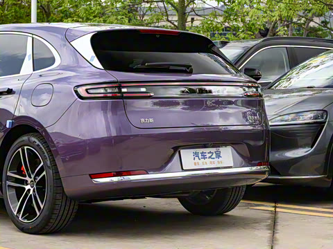 2025�� ���� Ultra ������