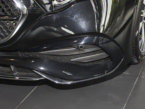 2024�� E 350 e L ���ʽ��϶����˶��γ�