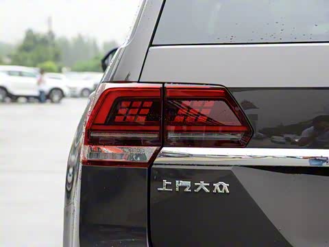 2020�� 330TSI ���������� ��VI