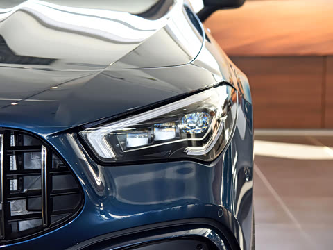 2022�� AMG CLA 45 4MATIC+