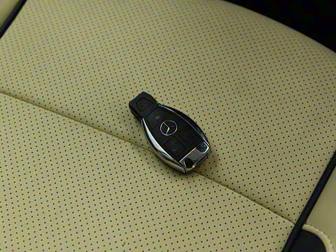 2022�� 2.0T V 260 L�Է