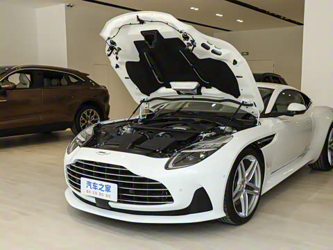 2025�� 4.0T V8 Coupe