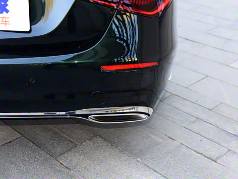 2022�� �Ŀ� S 400 L ������