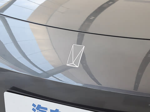 2025�� �Ŀ� Max ���̰�