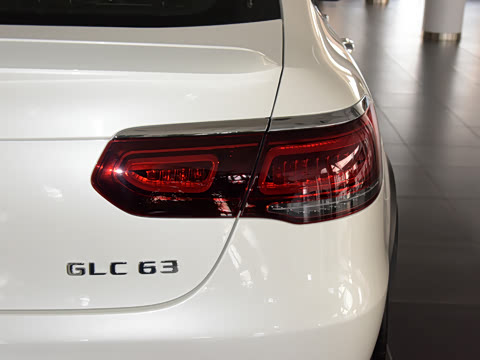 2020�� AMG GLC 63 4MATIC+  ����SUV