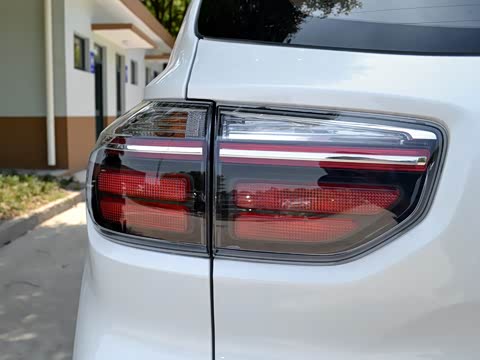 2018�� 2.0L �ֶ�ʱ�а� ��V