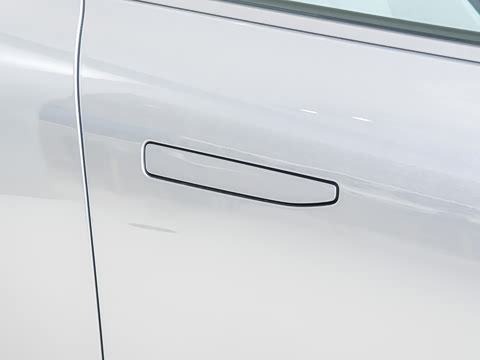 2025�� �ھ������ 75kWh Touring