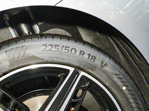 2025�� 1.5T 300 DCT������