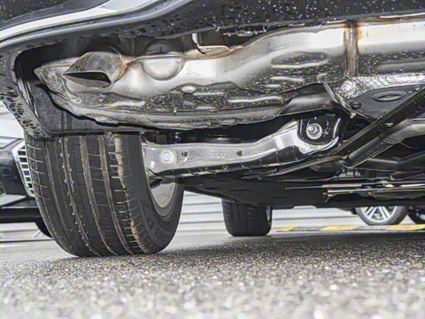 2023�� 40 TFSI ����������