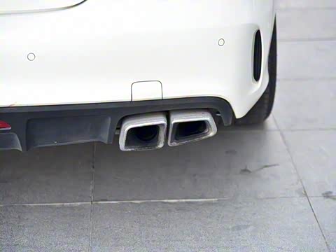 2015�� AMG CLS 63 4MATIC