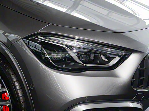 2025�� AMG GLA 35 4MATIC