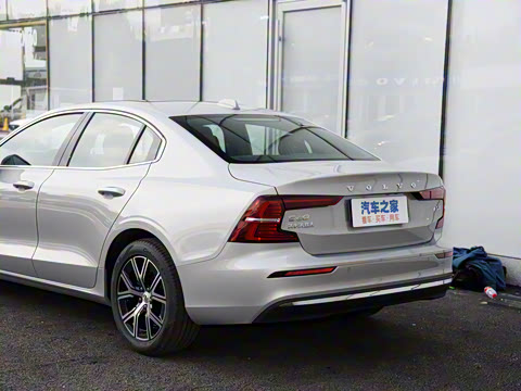 2023�� B4 ���ݺ�����