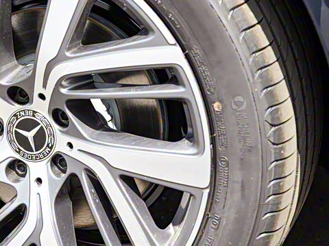 2025�� �Ŀ� E 300 L ʱ����