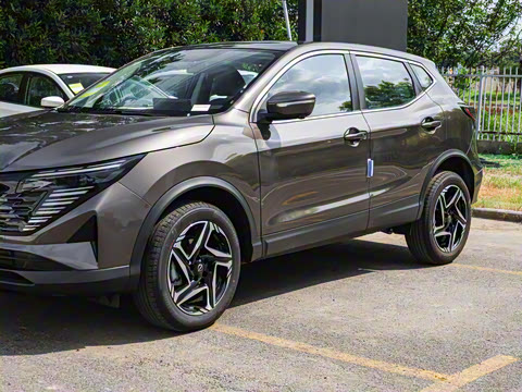 2025�� �Ŀ� ���� 2.0L CVT XV+���Ȱ�