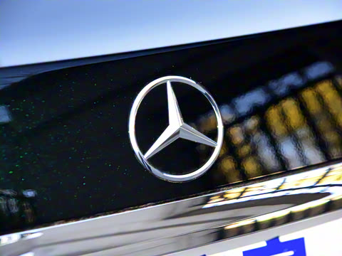 2022�� �Ŀ� S 400 L ������