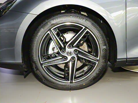 2025�� 1.5T 300 DCT������