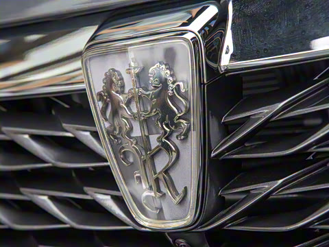 2020�� 300TGI �Զ�ˬ����Ļ�Ǽ�Supreme��