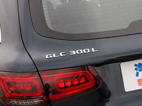 2022�� �Ŀ� GLC 300 L 4MATIC ������