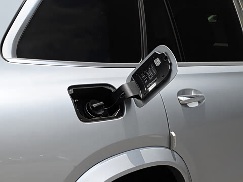 2025�� GLS 480 4MATIC