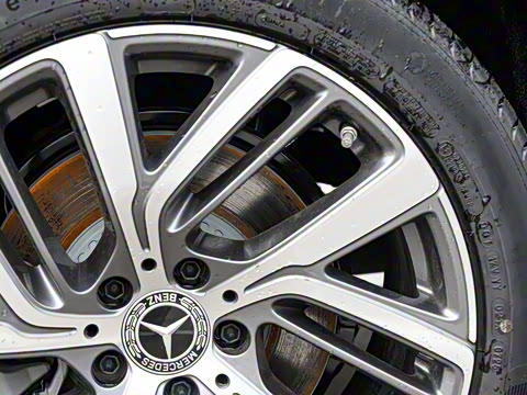 2025�� �Ŀ� E 300 L ʱ����