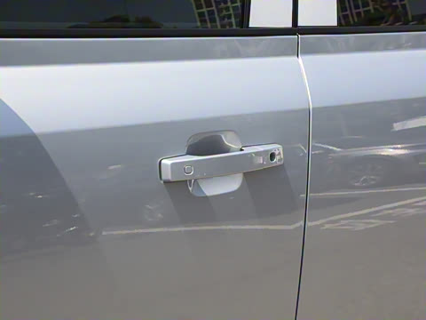 2023�� 110 3.0T P400 X-DYNAMIC HSE