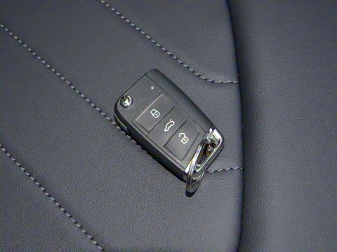 2025�� 300TSI ������°�