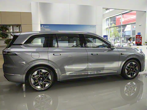 2025�� ����Ultra+