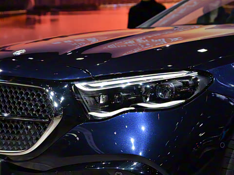 2024�� E 300 L �����˶���