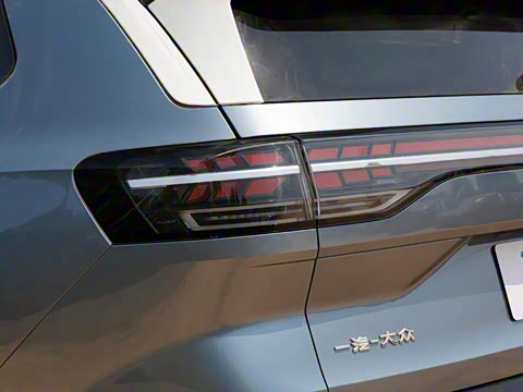 2026�� 450TSI �����콢 6��