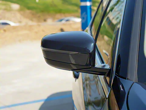 2022�� eDrive 35 L