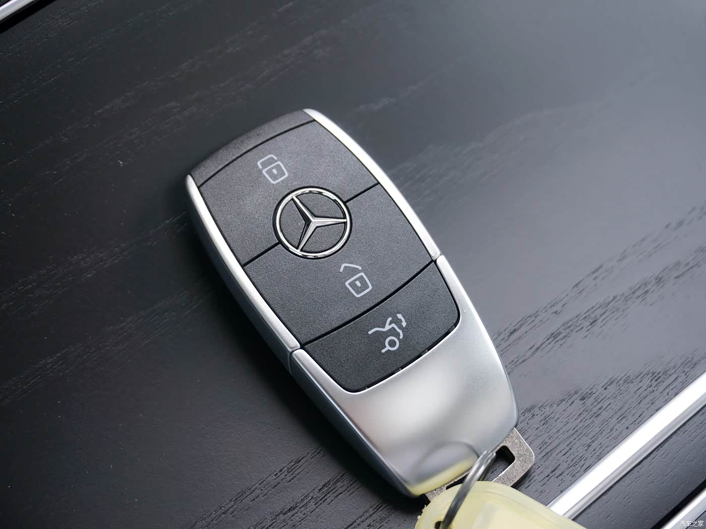 2020款c200l动感型运动版