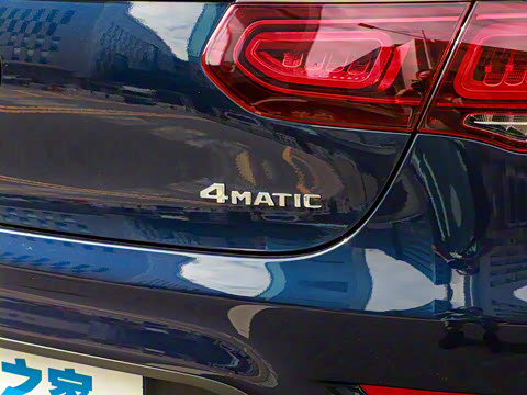 2023�� GLC 260 4MATIC ����SUV